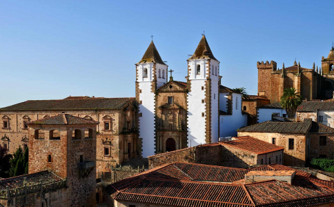 Lieldienas Spānijas un Portugāles robežzemē Estremadurā